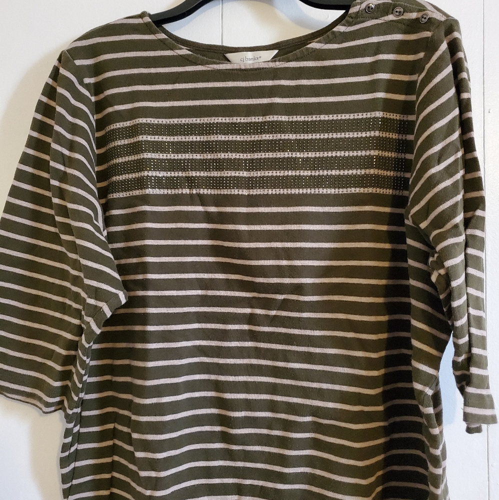 3/4 length top with rhinestones